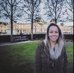 Meet your Posher, Angie